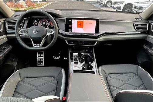 2024 Volkswagen Atlas 2.0T Peak Edition SEL