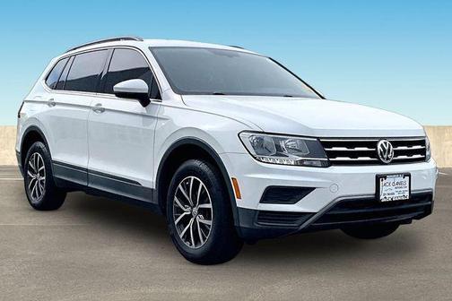 Pure White 2019 Volkswagen Tiguan 2.0T SE