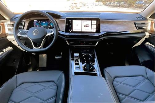 2024 Volkswagen Atlas 2.0T SE