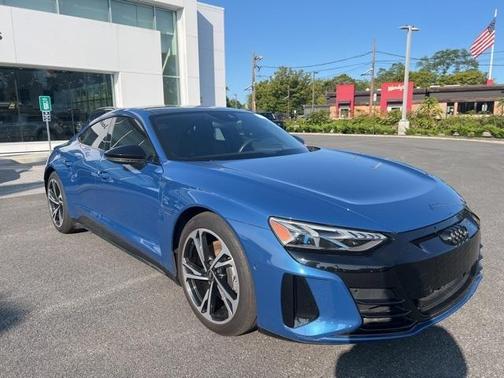 2022 Audi e-tron GT Prestige