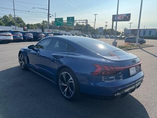 2022 Audi e-tron GT Prestige