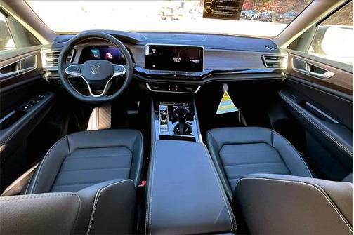2025 Volkswagen Atlas Cross Sport 2.0T SEL Premium R-Line