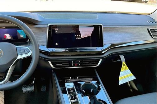 2025 Volkswagen Atlas Cross Sport 2.0T SEL Premium R-Line