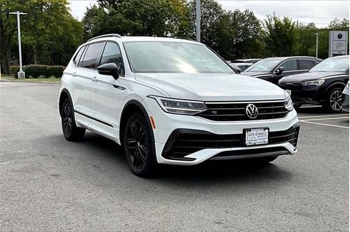 2022 Volkswagen Tiguan 2.0T SE R-Line Black