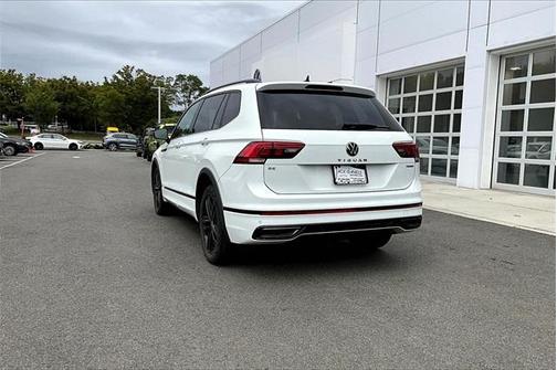 2022 Volkswagen Tiguan 2.0T SE R-Line Black