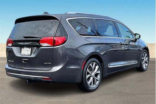 2017 Chrysler Pacifica Limited