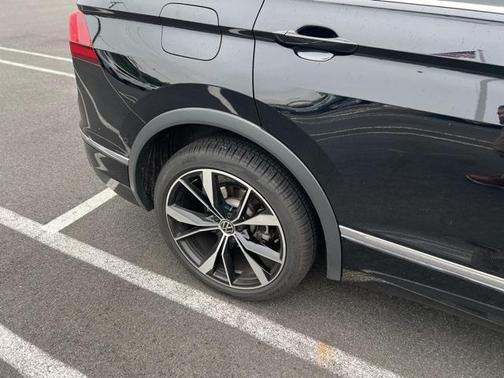 2024 Volkswagen Tiguan 2.0T SEL R-Line
