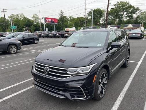 2024 Volkswagen Tiguan 2.0T SEL R-Line