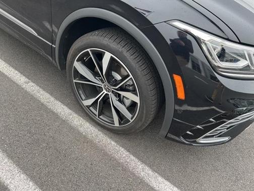 2024 Volkswagen Tiguan 2.0T SEL R-Line