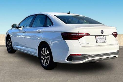 Pure White 2023 Volkswagen Jetta 1.5T S