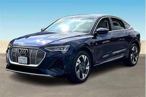 2022 Audi e-tron S line Premium
