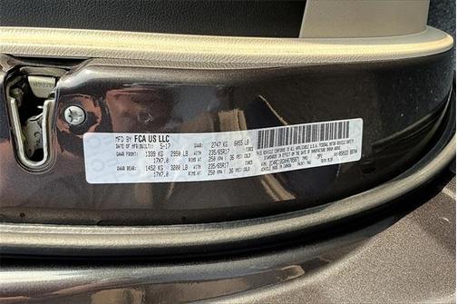 2017 Chrysler Pacifica Touring-L