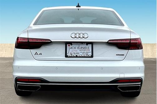 2022 Audi A4 45 S line Premium Plus