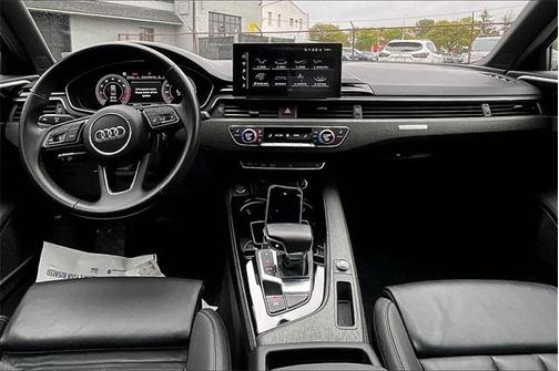 2022 Audi A4 45 S line Premium Plus