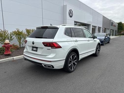 2022 Volkswagen Tiguan 2.0T SEL R-Line