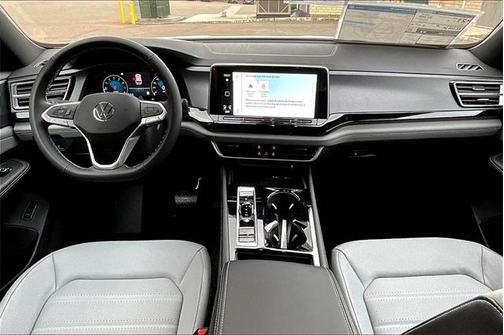 2025 Volkswagen Atlas Cross Sport 2.0T SEL