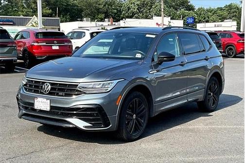 2022 Volkswagen Tiguan 2.0T SE R-Line Black