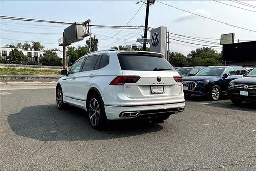 2023 Volkswagen Tiguan 2.0T SEL R-Line