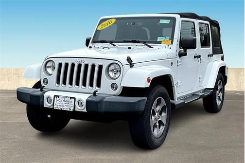2016 Jeep Wrangler Unlimited Sahara