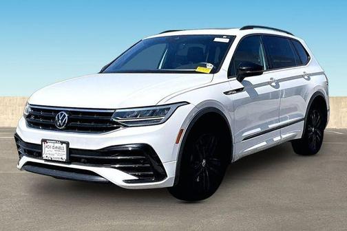 Pure White 2022 Volkswagen Tiguan 2.0T SE R-Line Black