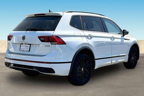 Pure White 2022 Volkswagen Tiguan 2.0T SE R-Line Black