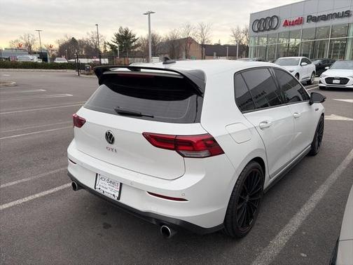 2024 Volkswagen Golf GTI 2.0T S