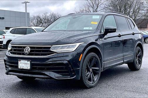 2023 Volkswagen Tiguan 2.0T SE R-Line Black