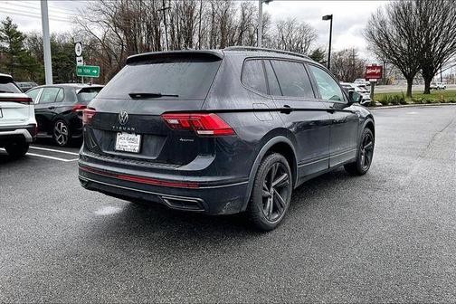 2023 Volkswagen Tiguan 2.0T SE R-Line Black