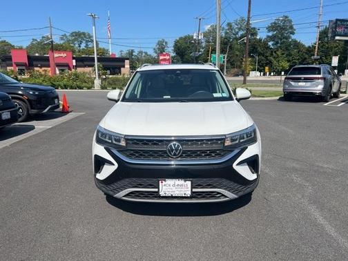 2022 Volkswagen Taos 1.5T SE