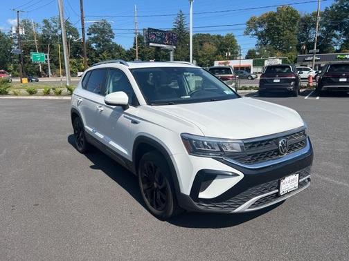 2022 Volkswagen Taos 1.5T SE