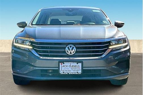 2022 Volkswagen Passat 2.0T SE