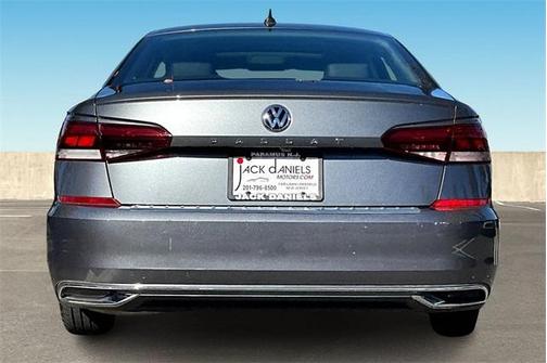 2022 Volkswagen Passat 2.0T SE