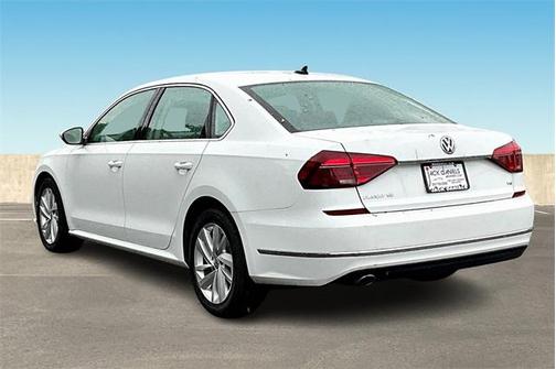 2018 Volkswagen Passat 2.0T SE