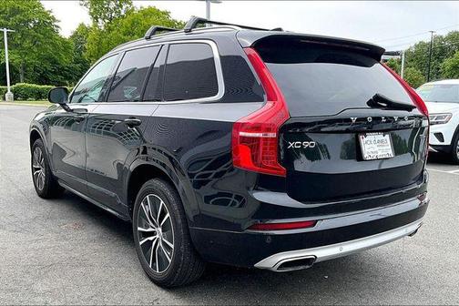 Onyx Black Metallic 2020 Volvo XC90 T5 Momentum 7 Passenger