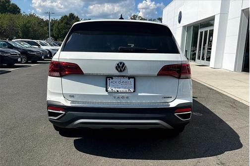 2023 Volkswagen Taos 1.5T SE