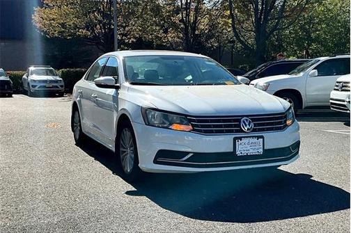 2016 Volkswagen Passat 1.8T SE