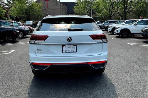 2022 Volkswagen Atlas Cross Sport 3.6L V6 SE w/Technology