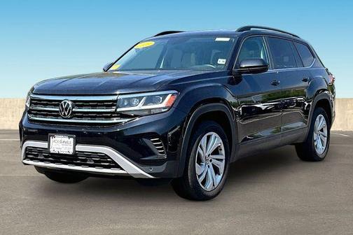 Deep Black Pearl Effect 2023 Volkswagen Atlas 3.6L SE w/Technology