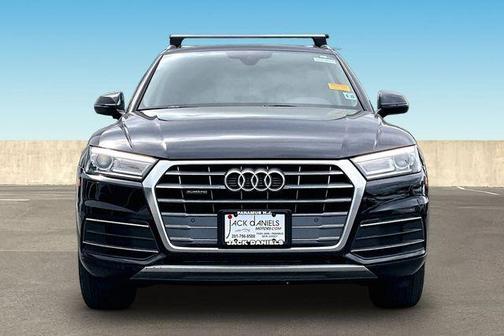 Mythos Black Metallic 2020 Audi Q5 45 Premium