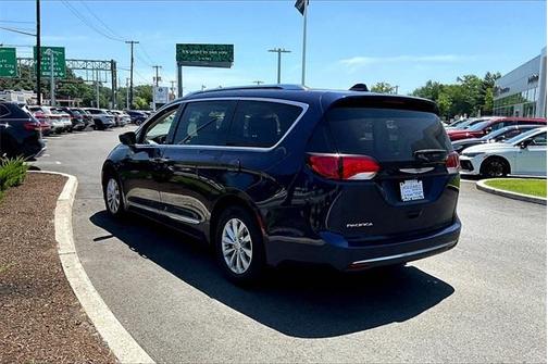 2019 Chrysler Pacifica Touring-L