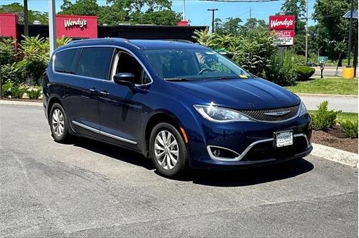 2019 Chrysler Pacifica Touring-L