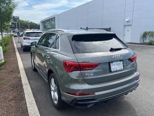 2021 Audi Q3 45 S line Premium