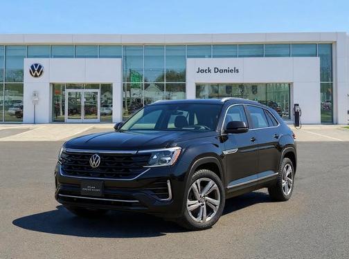 Deep Black Pearl Effect 2024 Volkswagen Atlas Cross Sport 2.0T SEL R-Line