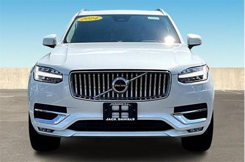 2024 Volvo XC90 B5 Plus Bright Theme