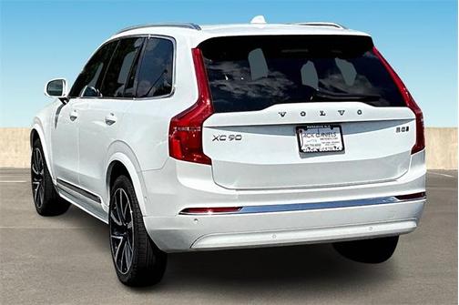 2024 Volvo XC90 B5 Plus Bright Theme