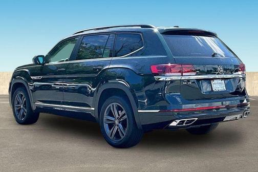 Racing Green 2021 Volkswagen Atlas 3.6 V6 SE w/ Technology R-Line