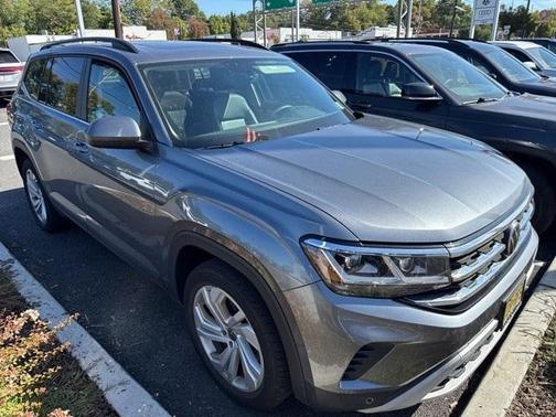 2022 Volkswagen Atlas 3.6L SE w/Technology