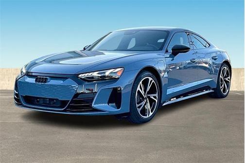 2024 Audi e-tron GT Premium Plus