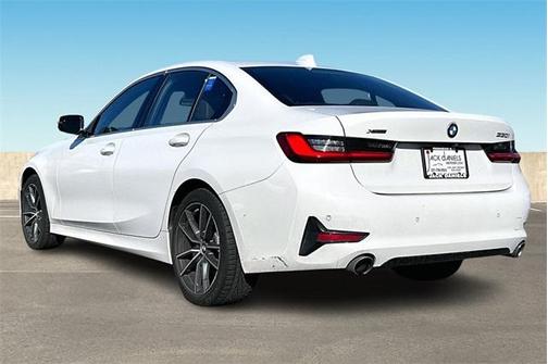 2019 BMW 330 i xDrive
