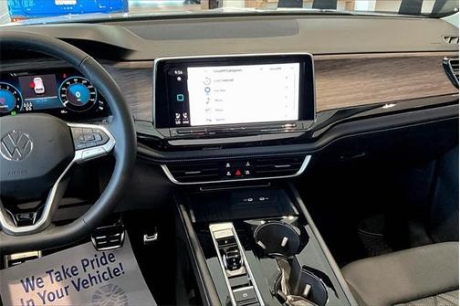 2025 Volkswagen Atlas 2.0T SEL Premium R-Line